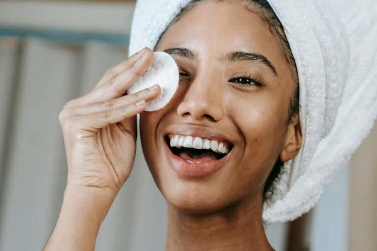 HOW TO DO DAILY SKIN CARE ROUTINE AT HOME